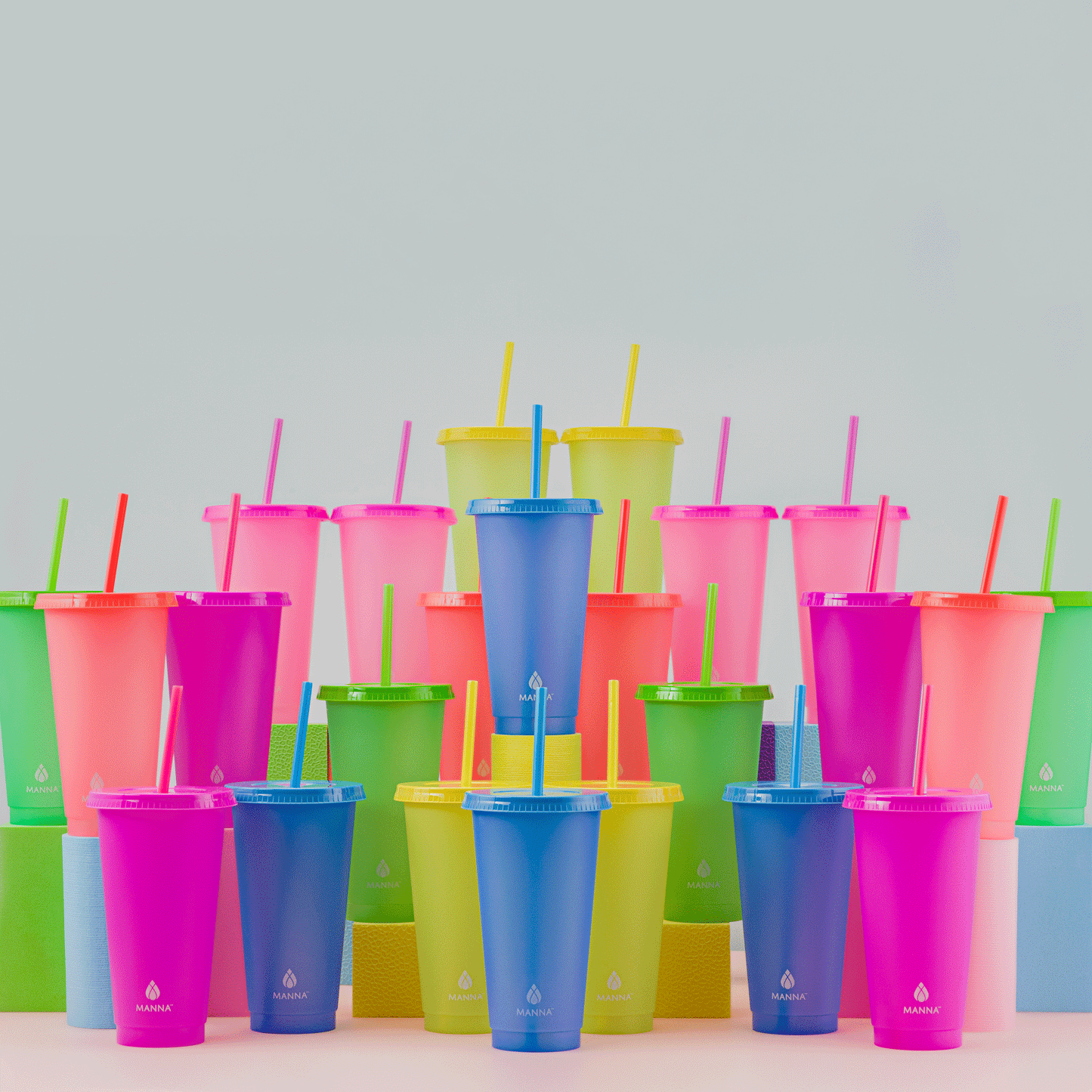 24-piece-original-color-changing-cup-set-k4 A0029811.gif