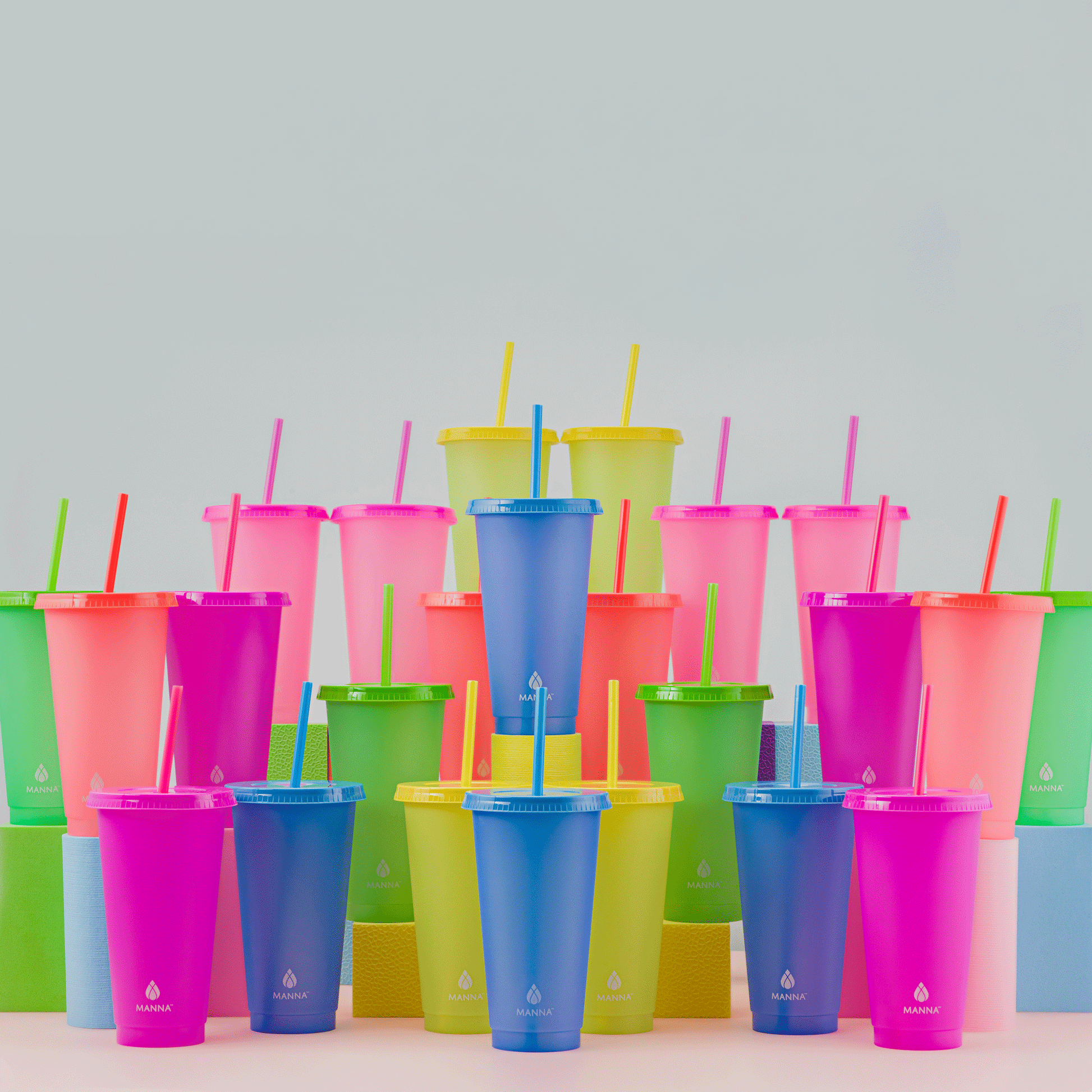 24-piece-original-color-changing-cup-set-k4 A0029811.gif