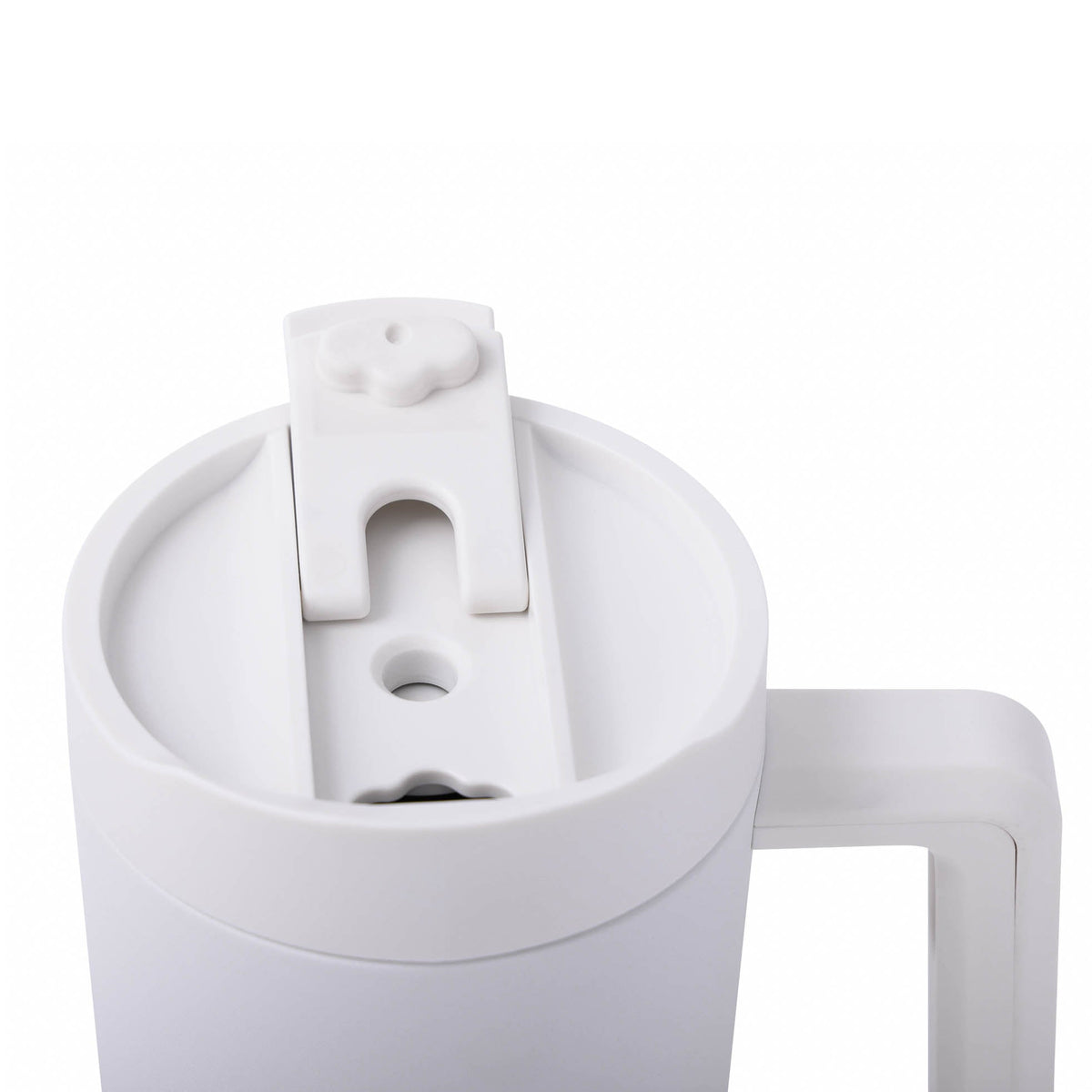 40-oz-top-tumbler-f3 CoreHome_MannaHydration_Whites_Raw-51.jpg