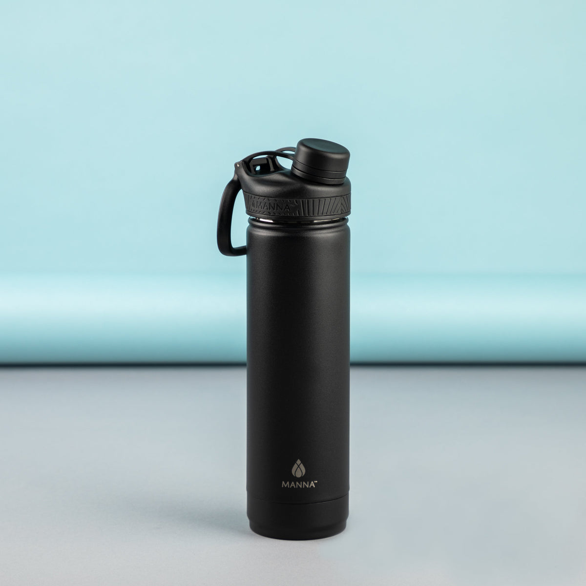 26-oz-saratoga-bottle-k0 MAN_Website_Saratoga_05.jpg